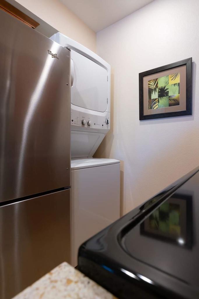 Residential Lease for rent at 351 N Hermosa Drive 2a2, Palm Springs CA featuring 2 beds and 2 baths