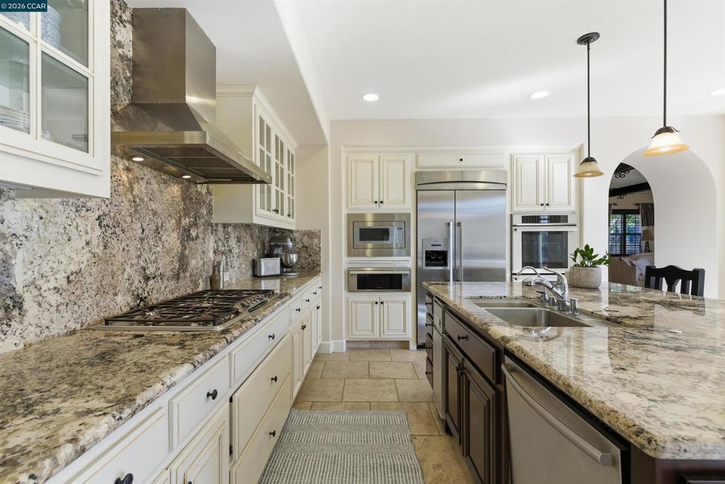 Residential Lease for rent at 1041 S Wedgewood, San Ramon CA featuring 4 beds and 4 baths