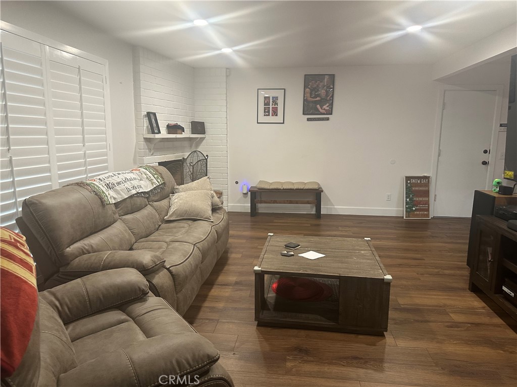 Residential Lease for rent at 9370 Somerset, Rancho Cucamonga CA featuring 4 beds and 2 baths