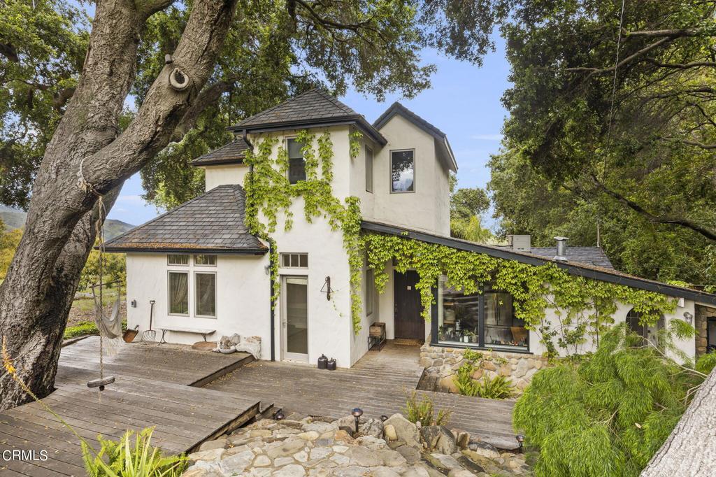 Residential Lease for rent at 4230 Thacher Road, Ojai CA featuring 3 beds and 4 baths