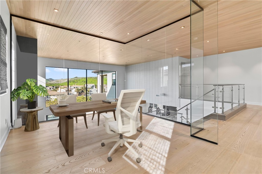 Residential Lease for rent at 33901 Paseo Eternidad, San Juan Capistrano CA featuring 5 beds and 5 baths