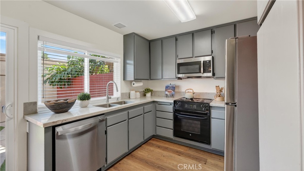 Residential for sale at 461 W Alton C, Santa Ana CA featuring 3 beds and 2 baths