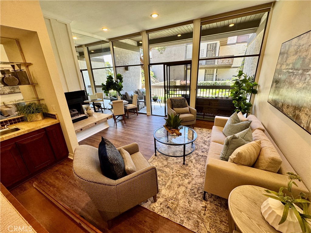 Active for sale at Long Beach, CA, Long Beach, CA CA and 1 bath