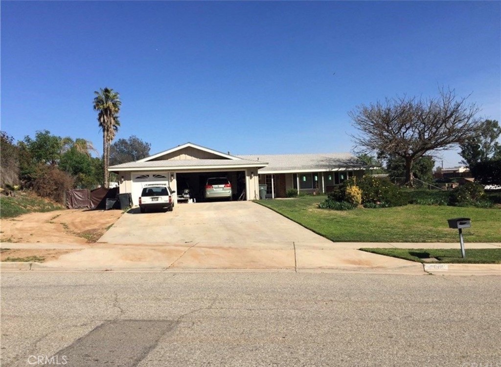 Residential Lease for rent at 6597 Sandy, Riverside CA featuring 4 beds and 2 baths