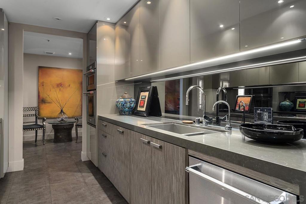 Residential for sale at 700 Front 1007, San Diego CA featuring 2 beds and 2 baths