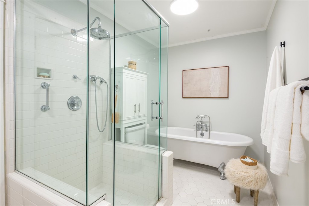 Residential for sale at 2256 Pelham, Los Angeles CA featuring 4 beds and 4 baths