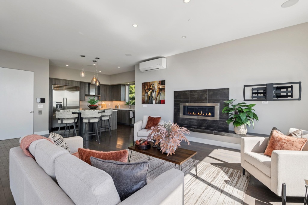 Residential for sale at 25 Diablo Dr, Oakland CA featuring 3 beds and 4 baths