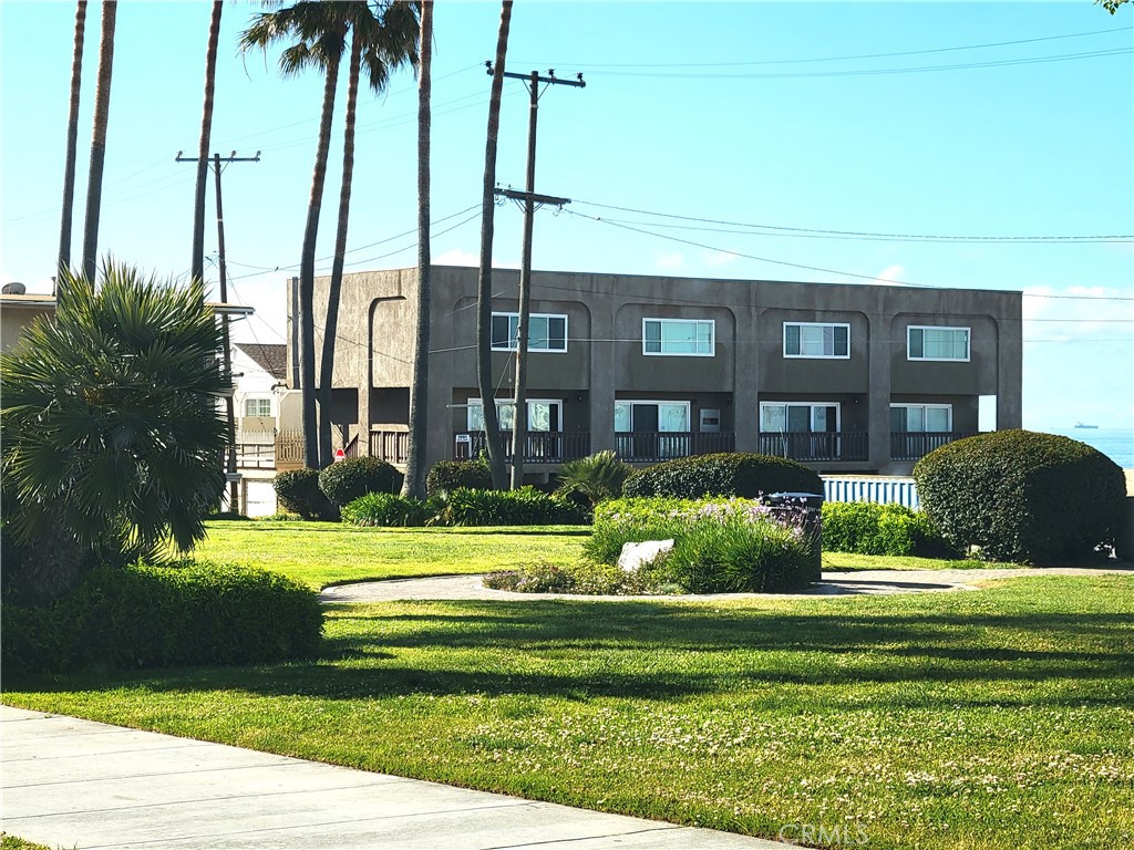 Residential Lease for rent at 1001 Seal Way 2, Seal Beach CA featuring 2 beds and 2 baths