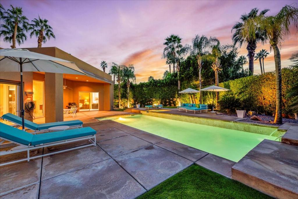 Residential for sale at 2 Silver Circle, Rancho Mirage CA featuring 3 beds and 3 baths