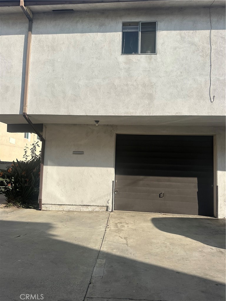 Residential Lease for rent at 329 N MONTEBELLO BLVD 1, Montebello CA featuring 2 beds and 2 baths