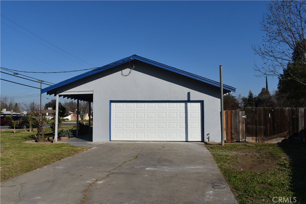 Residential for sale at 842 E Alexander, Merced CA featuring 3 beds and 2 baths