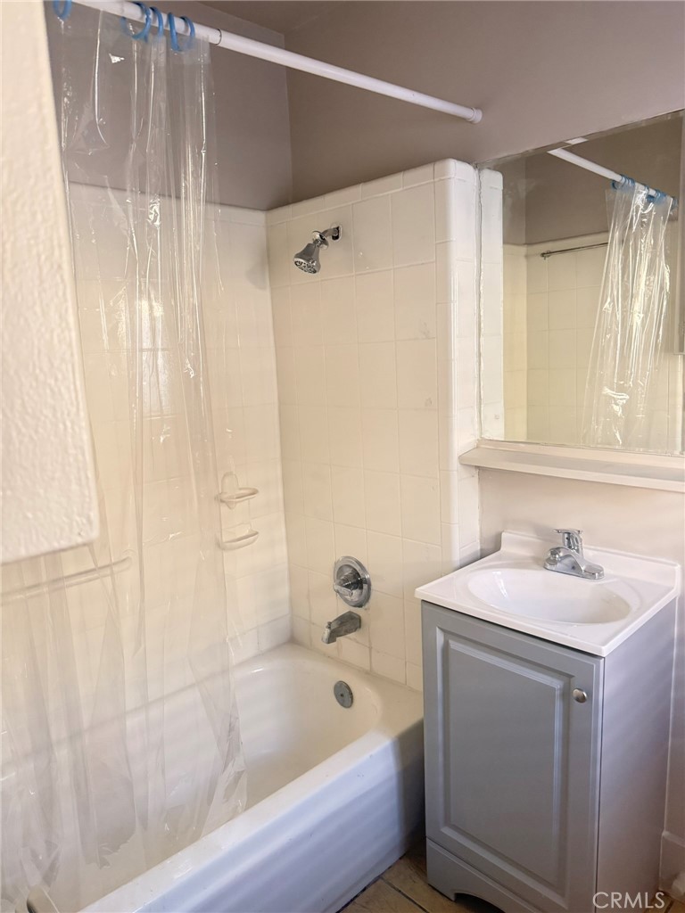 Residential Lease for rent at 408 S 3rd S, Alhambra CA featuring 2 beds and 1 bath