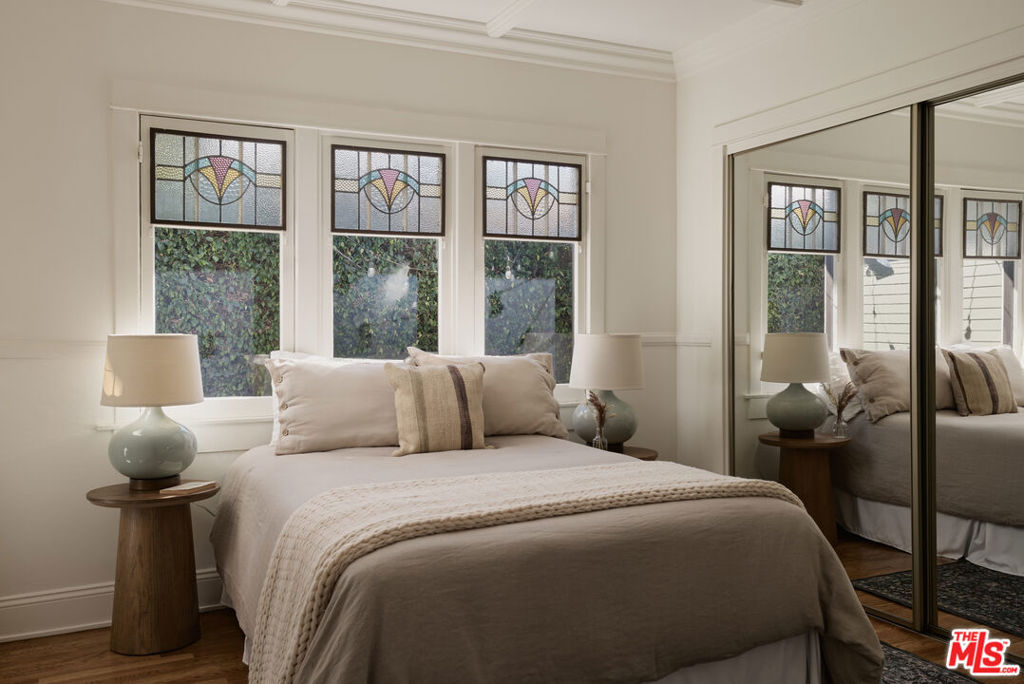 Residential for sale at 943 Venango Avenue, Los Angeles CA featuring 3 beds and 3 baths