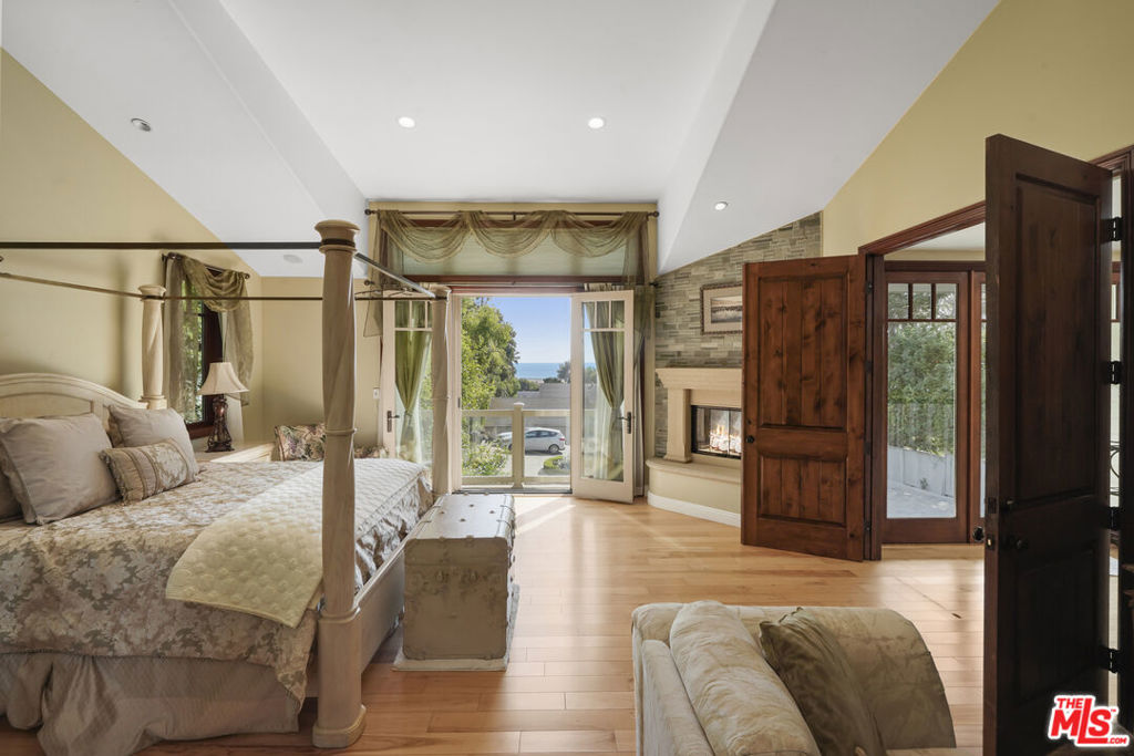 Residential Lease for rent at 7322 Birdview Avenue, Malibu CA featuring 4 beds and 4 baths