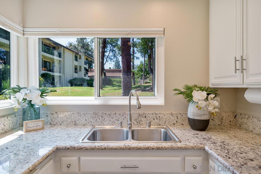 Residential Lease for rent at 17637 Pomerado Rd 123, San Diego CA featuring 2 beds and 2 baths