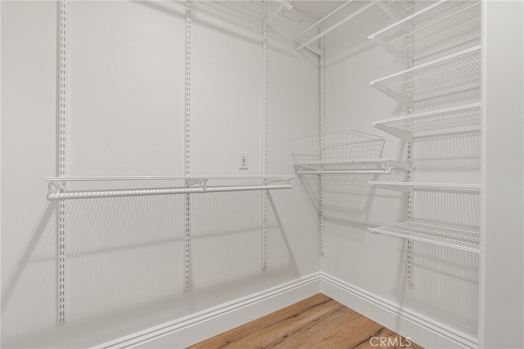 Residential Lease for rent at 2111 Vista Dorado, Newport Beach CA featuring 3 beds and 2 baths