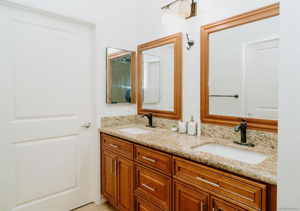Residential for sale at 18638 Caminito Cantilena 272, San Diego CA featuring 3 beds and 2 baths
