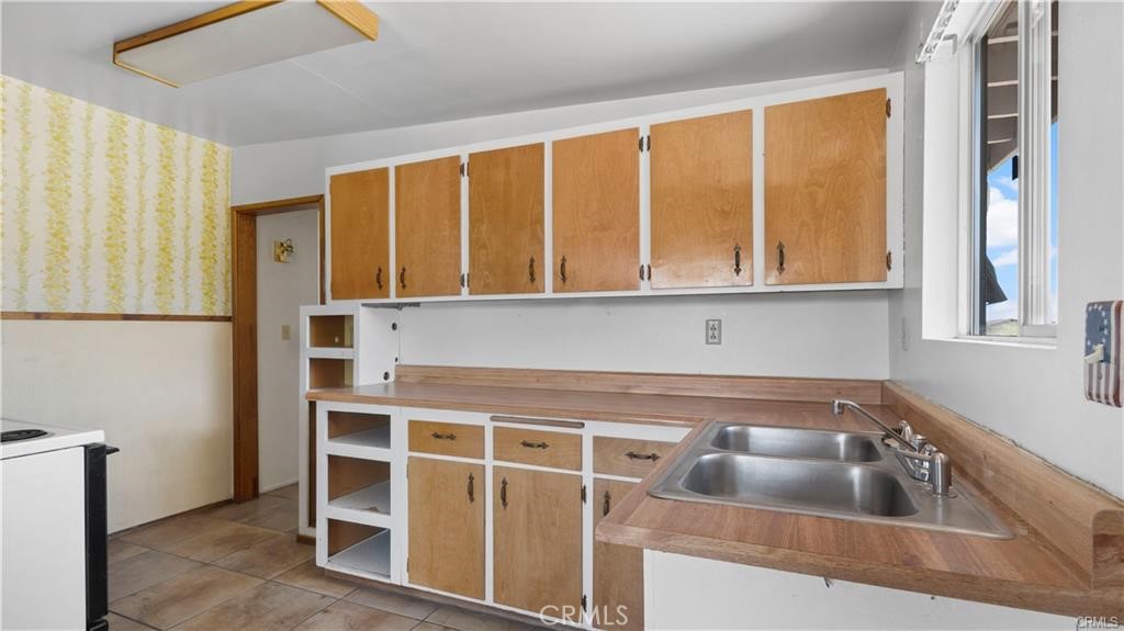 Residential for sale at 5491 Cahuilla Ave, 29 Palms CA featuring 2 beds and 1 bath