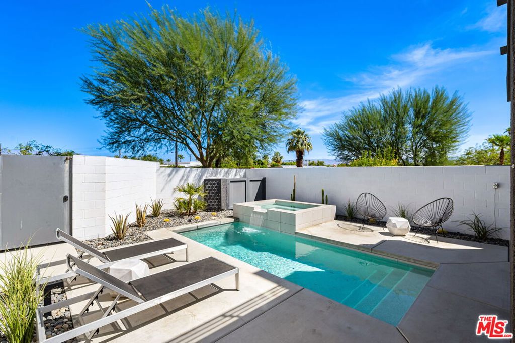 Residential for sale at 504 Paragon Loop, Palm Springs CA featuring 3 beds and 3 baths
