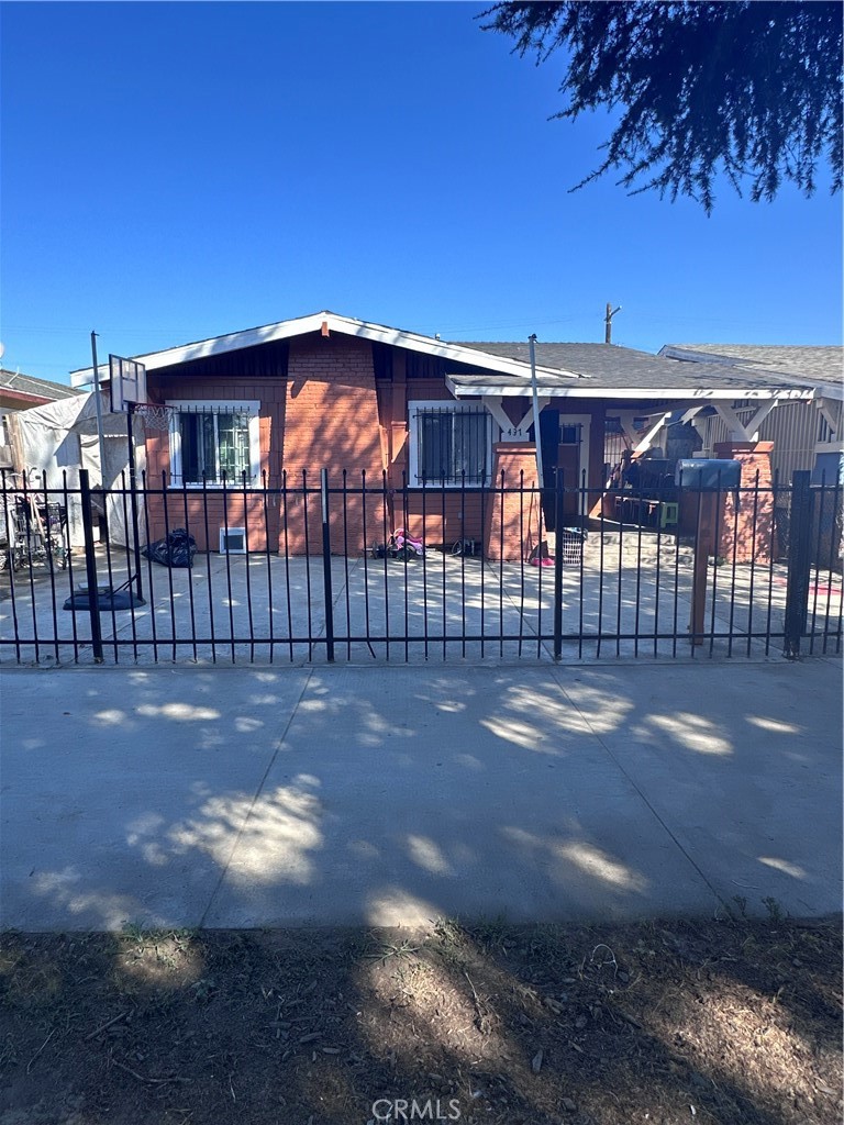 Residential Income for sale at 437 Park Front, Los Angeles CA
