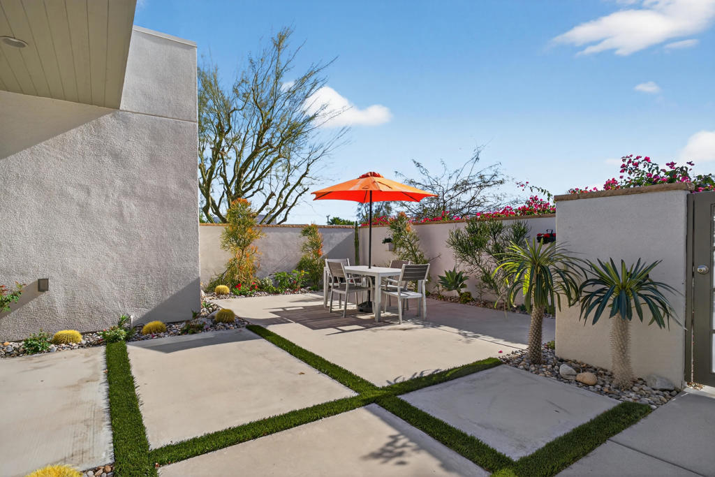 Residential for sale at 1658 Ava Court, Palm Springs CA featuring 3 beds and 3 baths