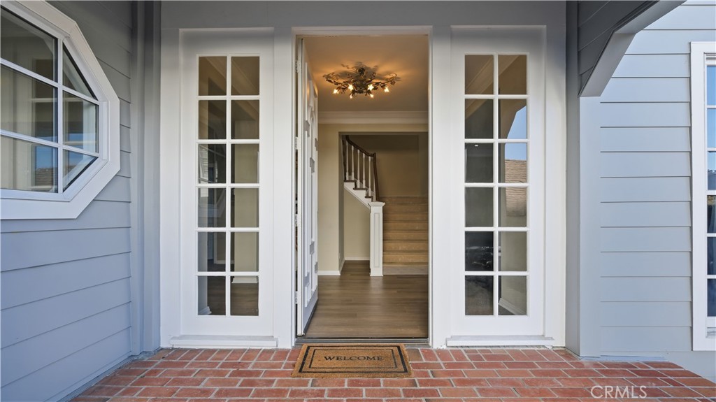 Residential Lease for rent at 18 Hillsdale, Newport Beach CA featuring 4 beds and 4 baths