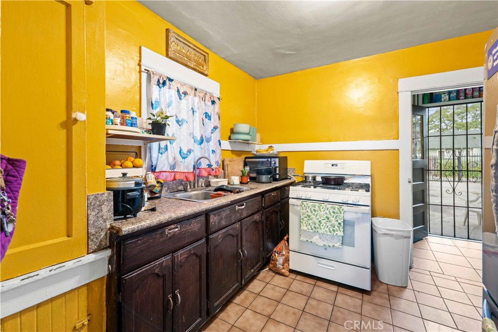 Residential Income for sale at 873 W Vernon, Los Angeles CA