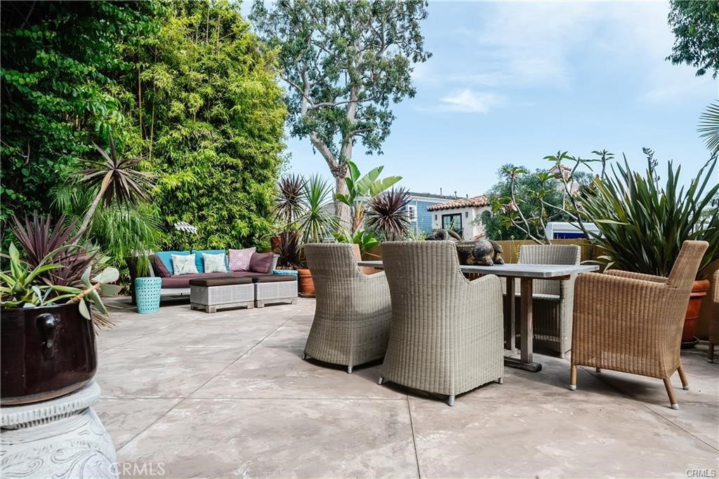 Residential Lease for rent at 621 31st, Manhattan Beach CA featuring 4 beds and 4 baths