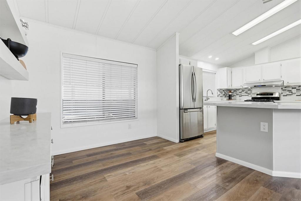 Manufactured In Park for sale at 122 Beechwood Lane, Oceanside CA featuring 3 beds and 2 baths