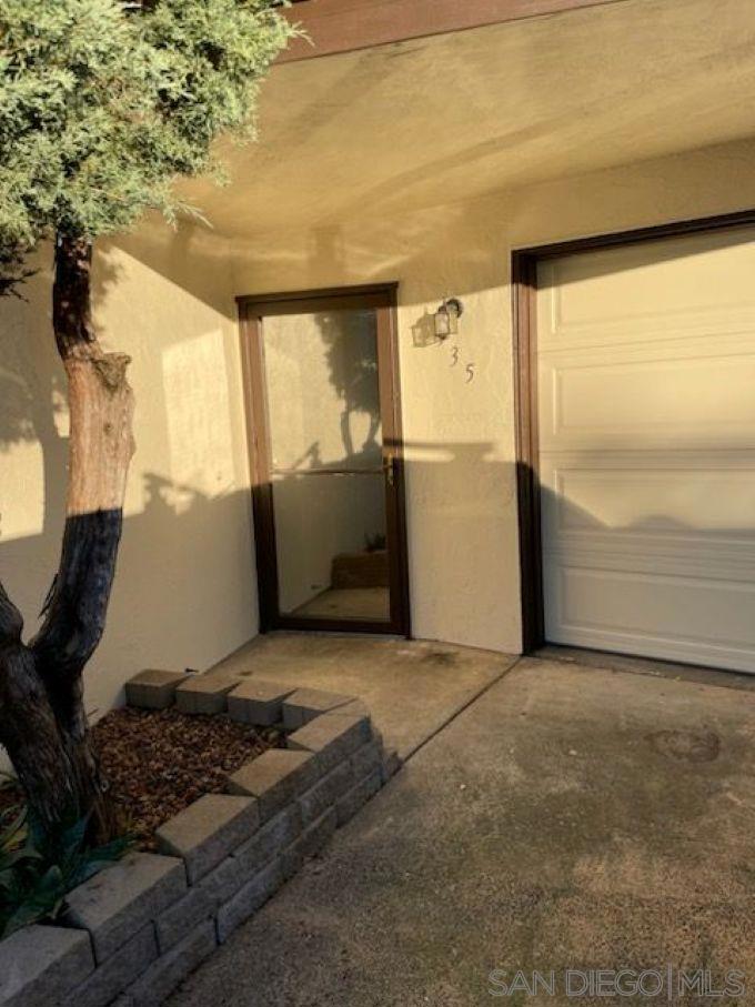 Residential for sale at 935 W 8Th St, Santa Rosa CA featuring 4 beds and 2 baths