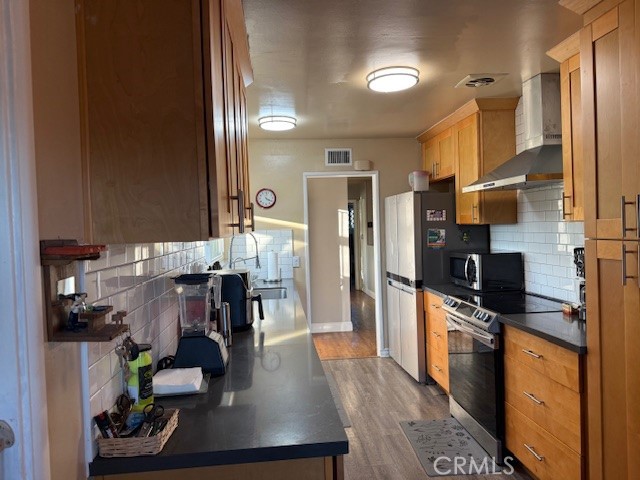 Residential for sale at 11142 Vinevale, Garden Grove CA featuring 3 beds and 2 baths