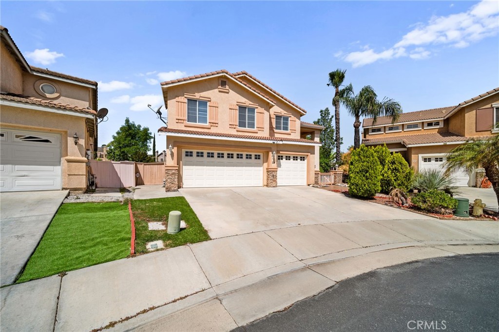 Residential for sale at 29 Villa Roma, Lake Elsinore CA featuring 4 beds and 3 baths