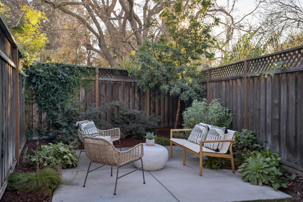 Residential for sale at 827 Riverside Drive, San Jose CA featuring 3 beds and 3 baths