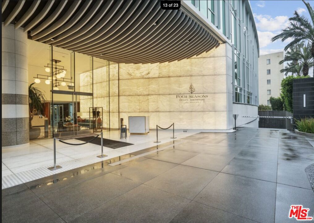 Active for sale at Los Angeles, CA, Los Angeles, CA CA and 3 baths