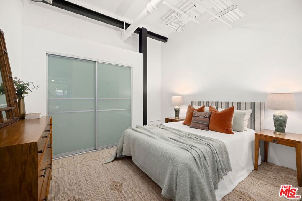 Residential for sale at 500 Molino Street 114, Los Angeles CA featuring 1 bed and 1 bath