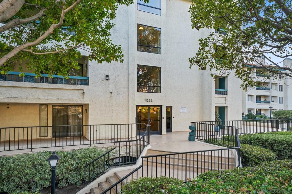 Residential for sale at 11255 Tierrasanta 98, San Diego CA featuring 1 bed and 2 baths