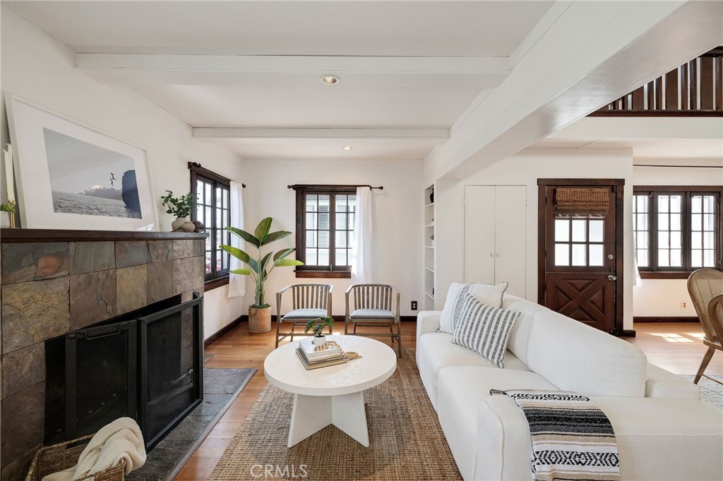 Residential for sale at 525 Manhattan Beach Blvd, Manhattan Beach CA featuring 2 beds and 1 bath