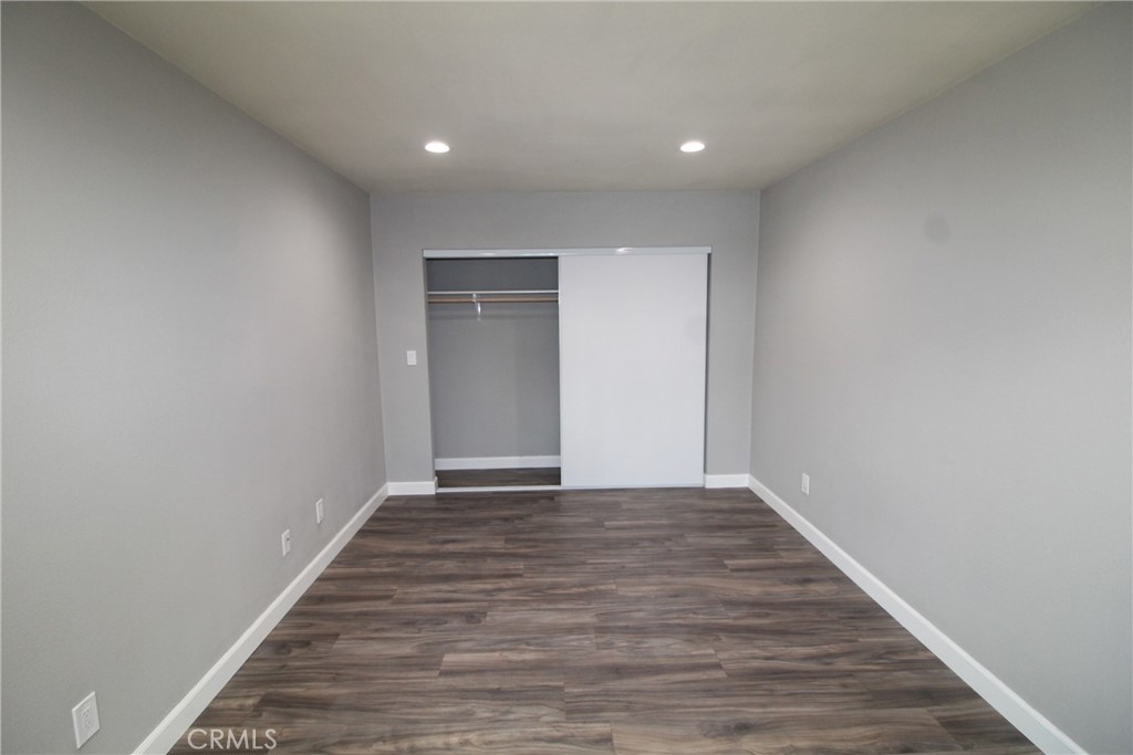 Residential Lease for rent at 4986 Southern Avenue E, South Gate CA featuring 1 bed and 1 bath