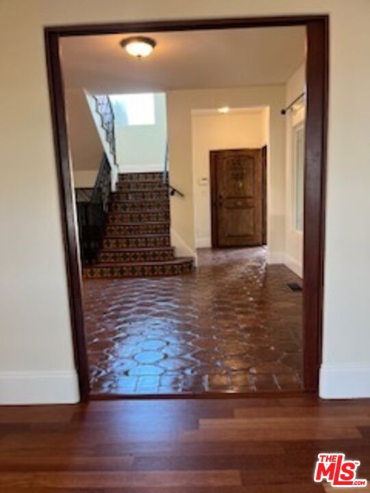 Residential Lease for rent at 8302 S Sepulveda Boulevard, Los Angeles, Los Angeles County CA featuring 5 beds and 4 baths