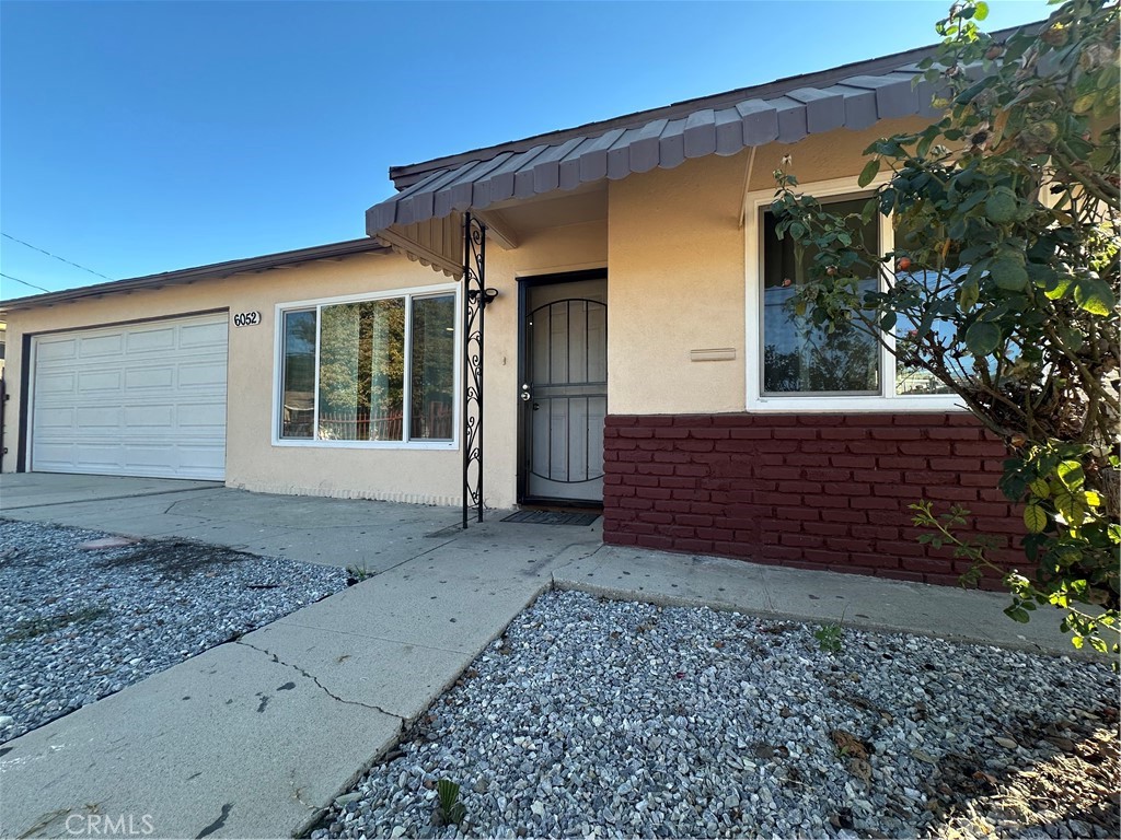 Residential Lease for rent at 6052 Fishburn, Huntington Park CA featuring 3 beds and 1 bath