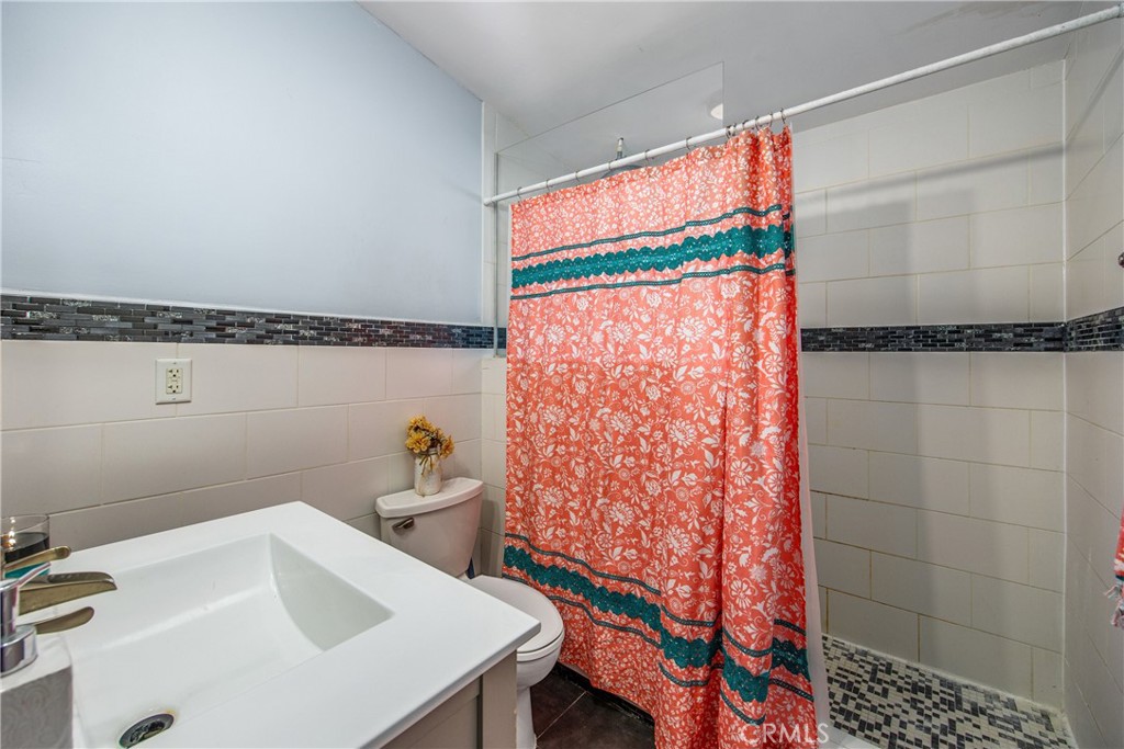 Manufactured In Park for sale at 7717 Church 95, Highland CA featuring 3 beds and 2 baths