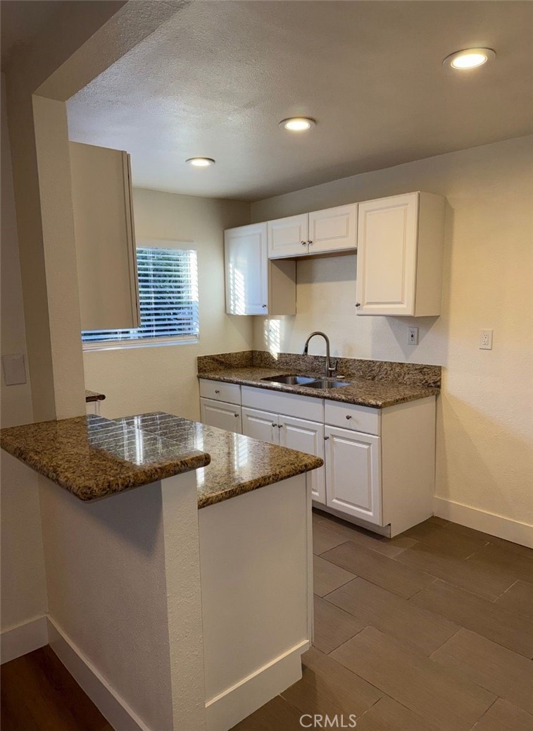 Residential Lease for rent at 2255 Cahuilla St 35, Colton CA featuring 2 beds and 2 baths
