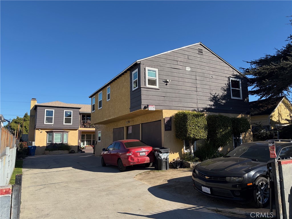 Residential Income for sale at 651 E 41st, Los Angeles CA