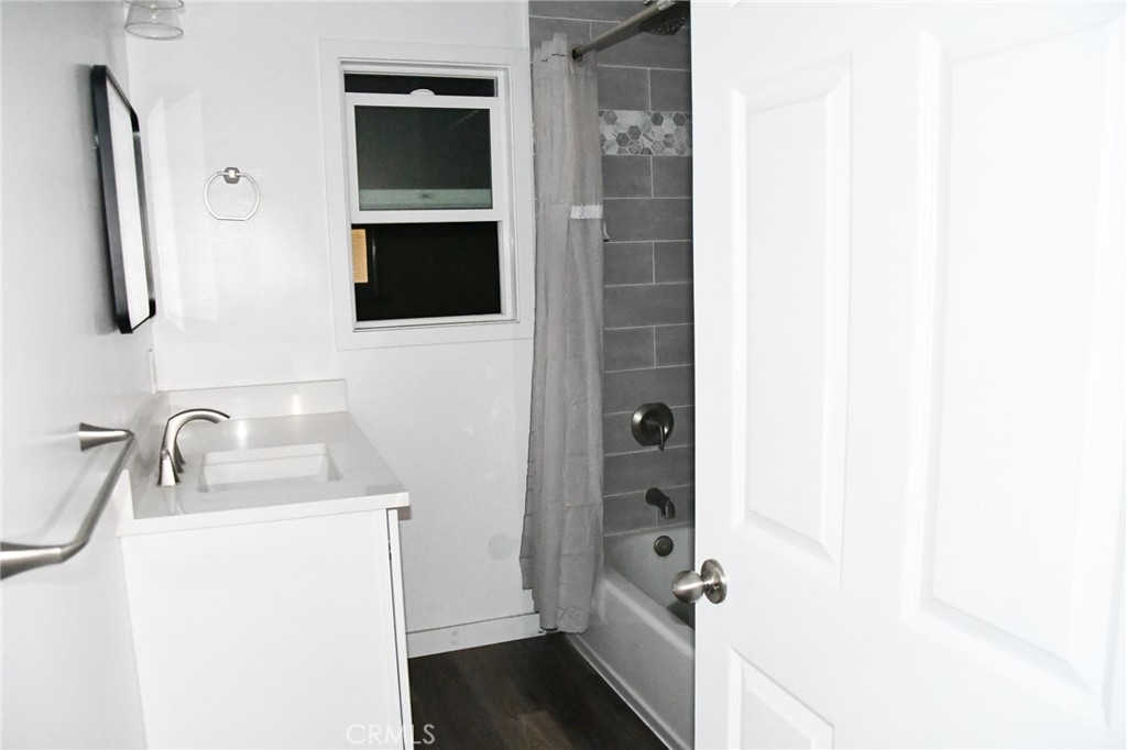 Residential Lease for rent at 169 S Jameson, Orange CA featuring 2 beds and 1 bath