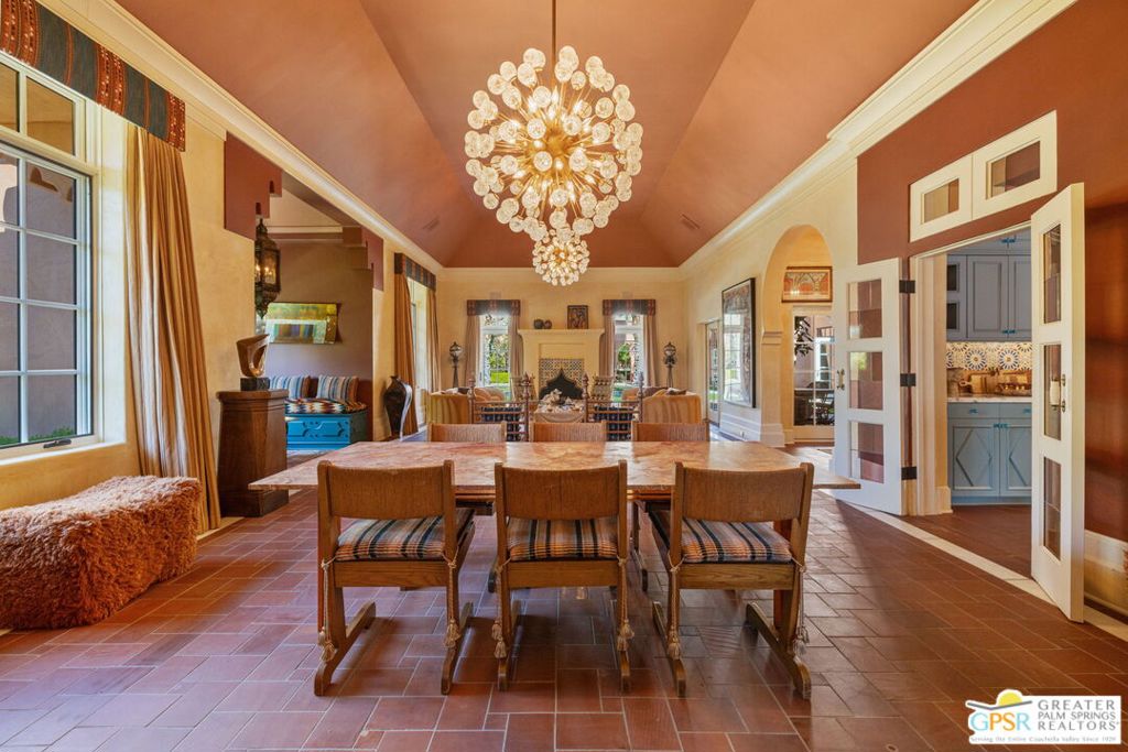 Residential for sale at 1650 Avenida Sevilla, Palm Springs CA featuring 5 beds and 6 baths
