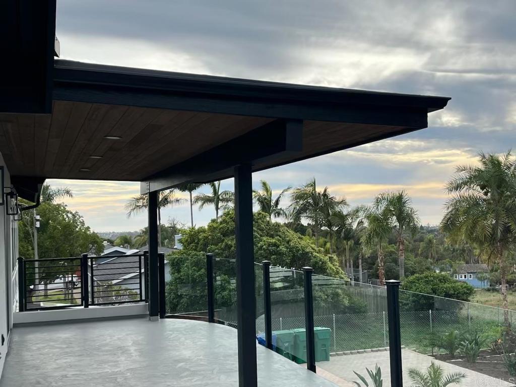 Residential Lease for rent at 1525 Laurel Rd, Oceanside CA featuring 4 beds and 3 baths