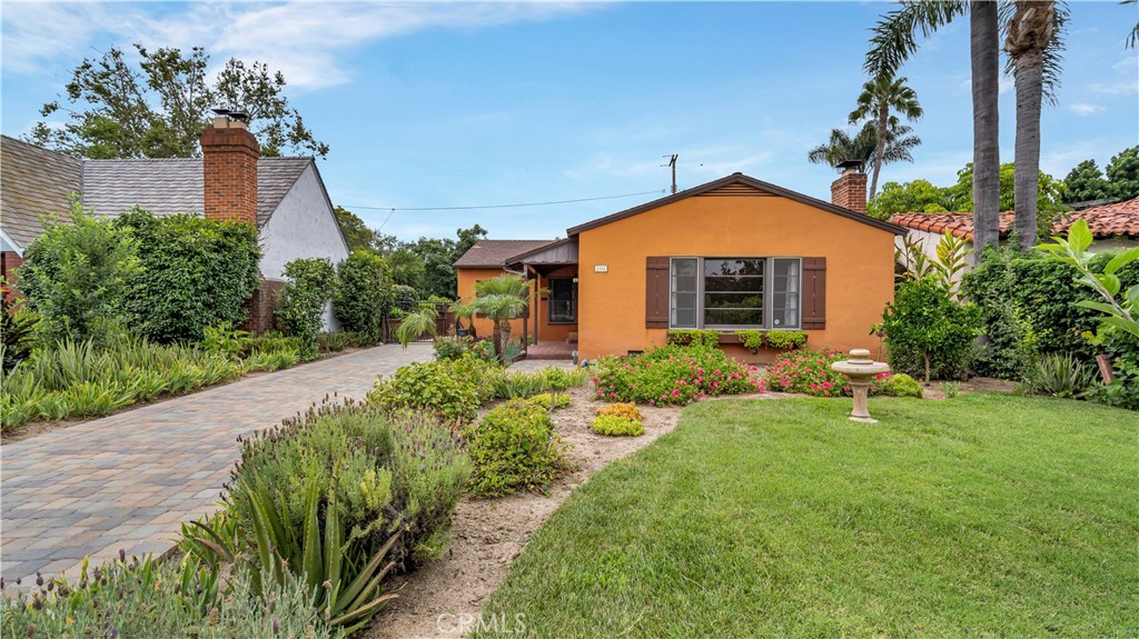 Residential Lease for rent at 2118 Greenleaf Street, Santa Ana CA featuring 3 beds and 2 baths