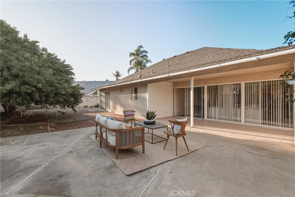 Residential for sale at 3922 Kitten Circle, Huntington Beach CA featuring 3 beds and 2 baths