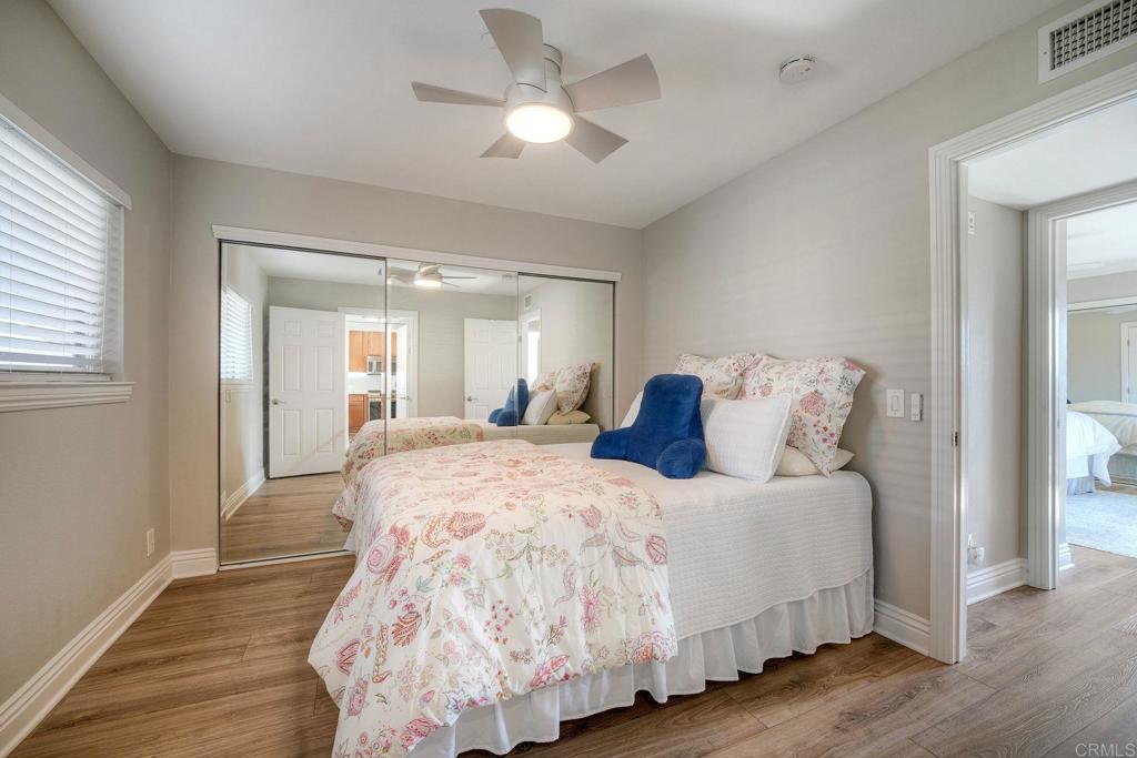 Residential Lease for rent at 7509 Draper Ave 309, La Jolla CA featuring 2 beds and 2 baths