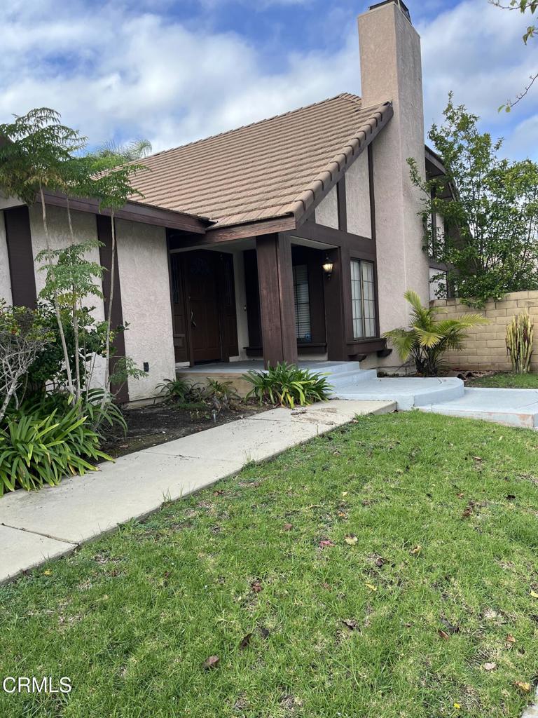 Residential Lease for rent at 2201 Firestone Court, Oxnard CA featuring 3 beds and 2 baths